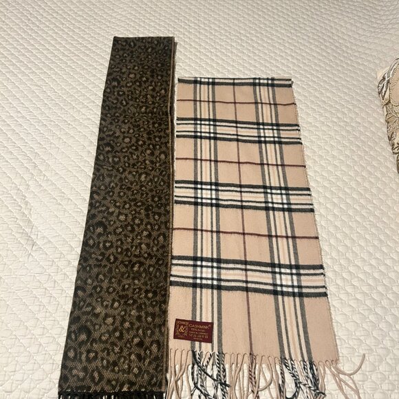 2 Winter, fall Scarfs - Picture 7 of 7